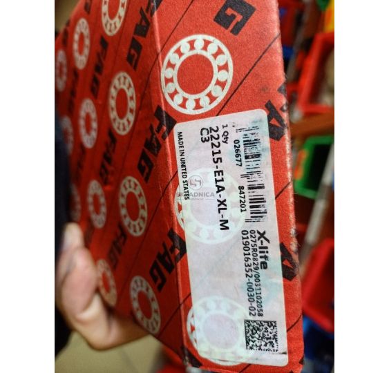 22215    C3  ŁOŻYSKO FAG [ŁO22215F]
