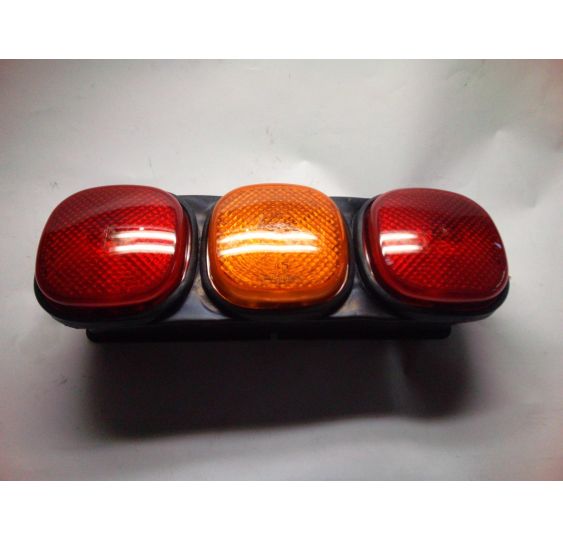 LAMPA ZESP. TYLNA PRAWA [MJE014]