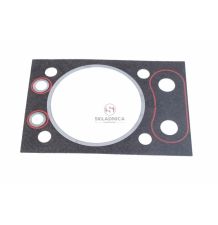 USZCZELKA [UB050040]