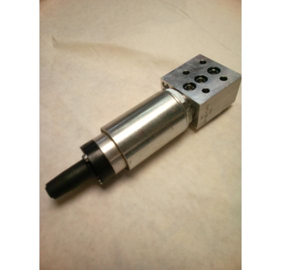 ROZDZIELACZ Z ELEKTROMAGNESEM [UD037001-1]