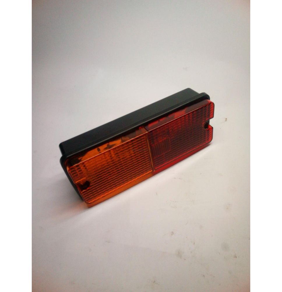 LAMPA TYLNA [UZ124033]