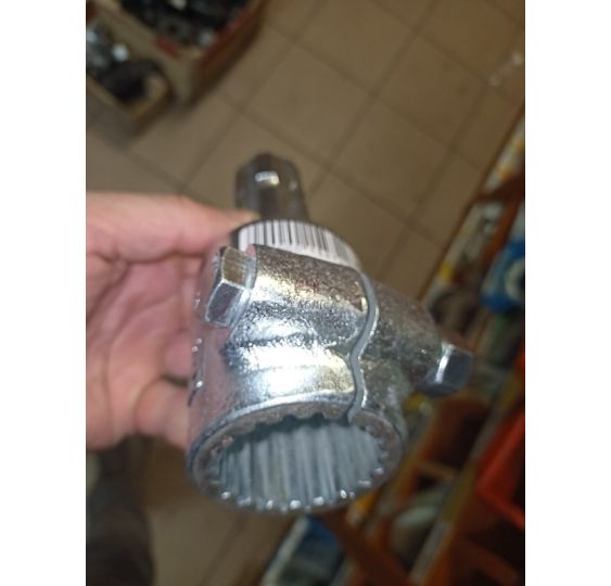 REDUKCJA O 1 3/4" Z20 - W 1 3/8"  Z6  ŚR [WWD013]