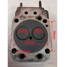 GŁOWICA SILNIKA MWM FI-107  -UŻYWANA- [CXM317-U]