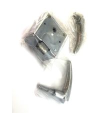 ZAMEK DRZWI KABINY  P [UD109138]