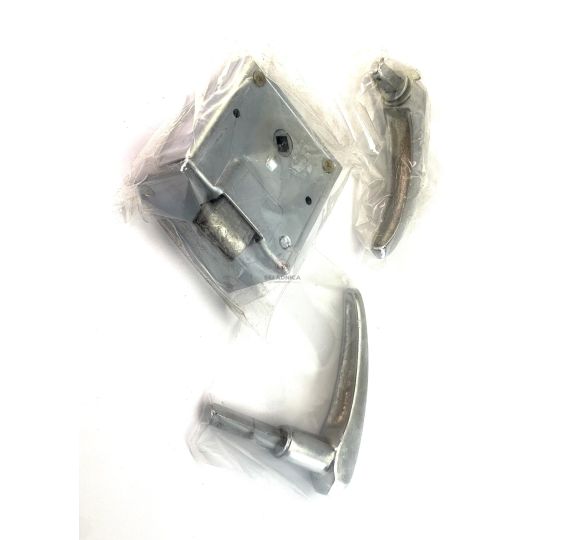 ZAMEK DRZWI KABINY  P [UD109138]