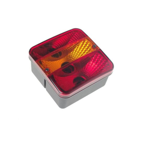 LAMPA TYLNA [UZB243024]