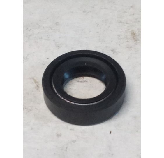 17*28*4 USZCZELNIACZ POMPY HYDRAULICZNEJ [KCJ270005]